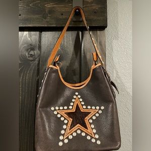 Montana Silversmith Leather star studded purse